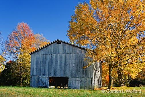 Autumn Tobacco Barn_24795.jpg - Photographed along the Natchez Trace Parkway in Tennessee; USA.
